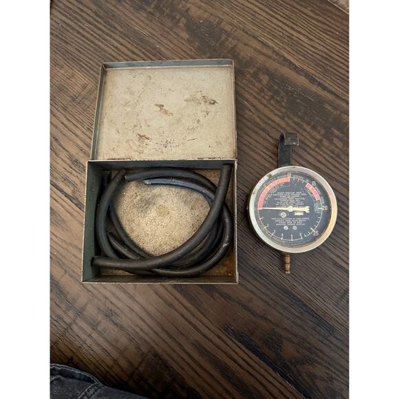 Vintage Hygrade Fuel Pressure Gauge – Made in USA, Original Metal Box - Picture 1 of 7